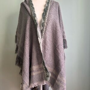 Gray Sweater with Cozy Knit Design